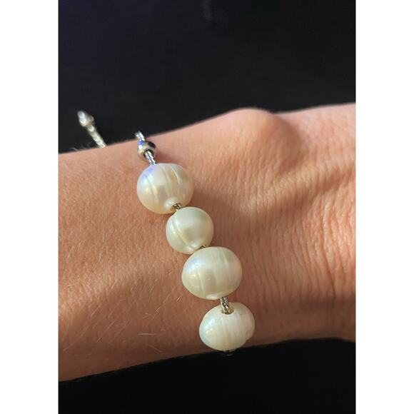 Freshwater Pearls on Silver Tone Sliding Clasp Bracelet - Picture 1 of 3